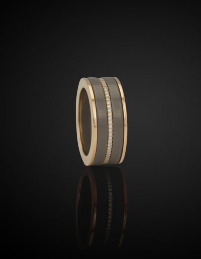 Ring "LaLigne Nouvelle" Roségold 750 mit Brillanten und taupefarbener Keramik